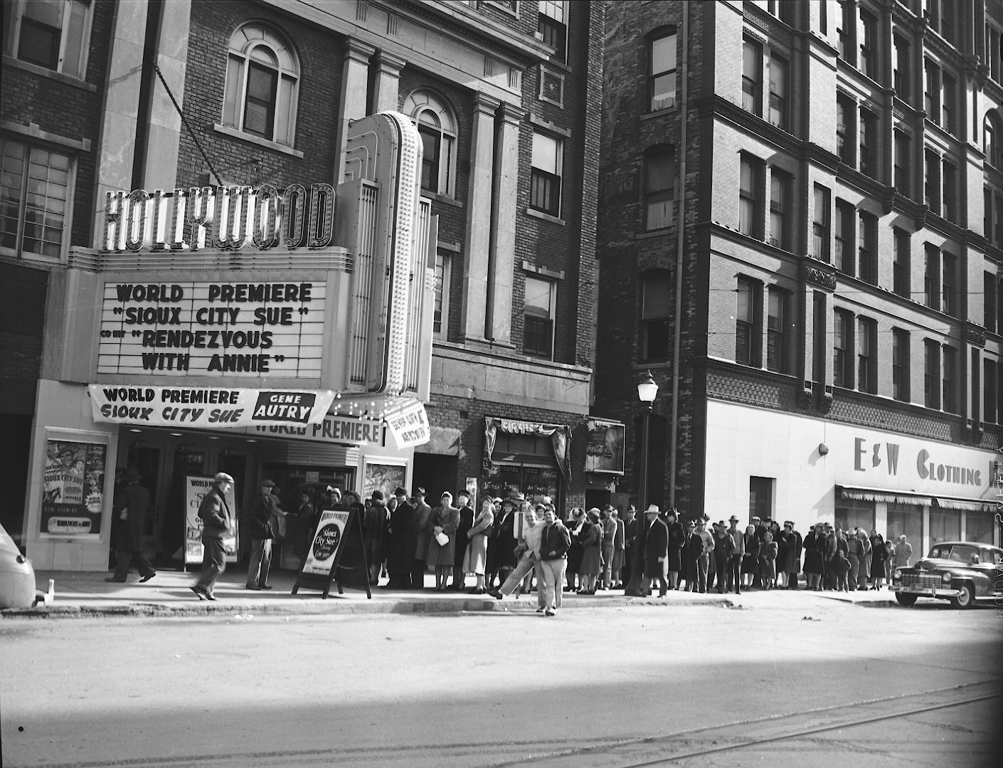 Hollywood Theater